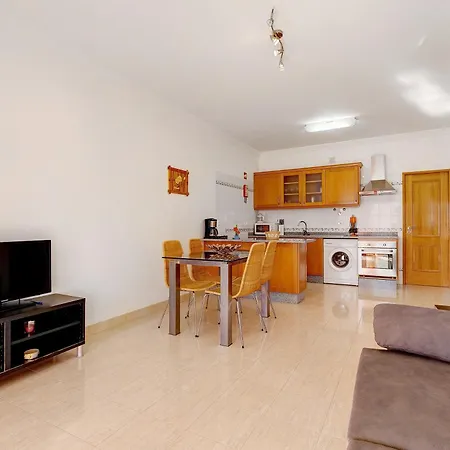 Quinta Palmeiras Apartamento *